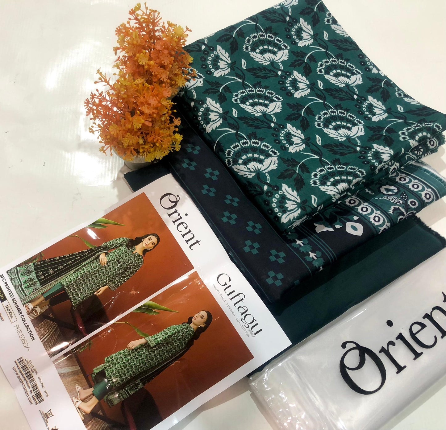 Orient Guftagu lawn print 3p